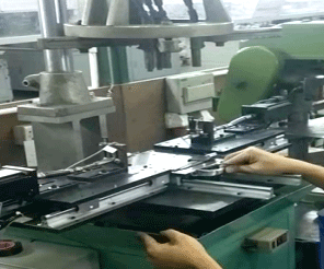 半自動鉆孔攻牙機(jī)