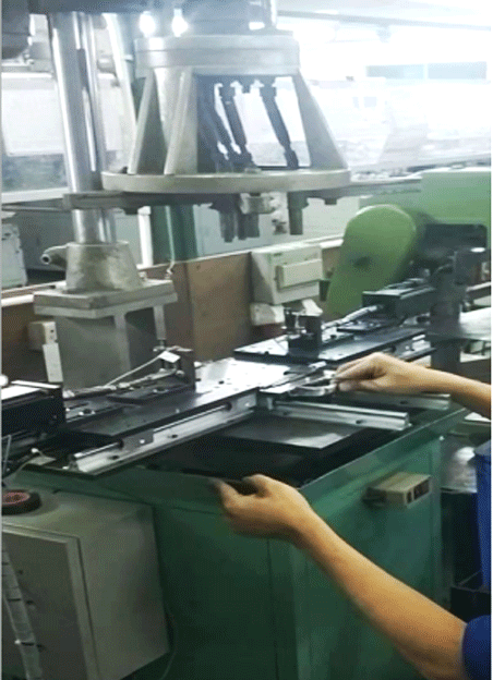 半自動鉆孔攻牙機(jī)